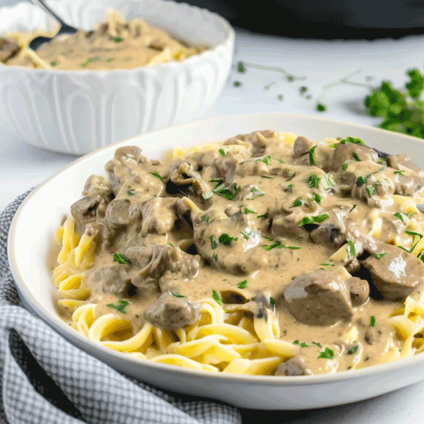 Slow Cooker Keto Beef Stroganoff